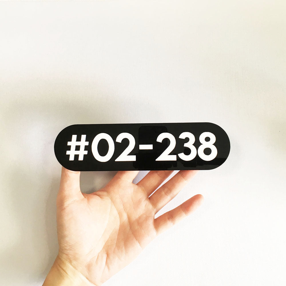 18.5cm - White on Black - Unit Number